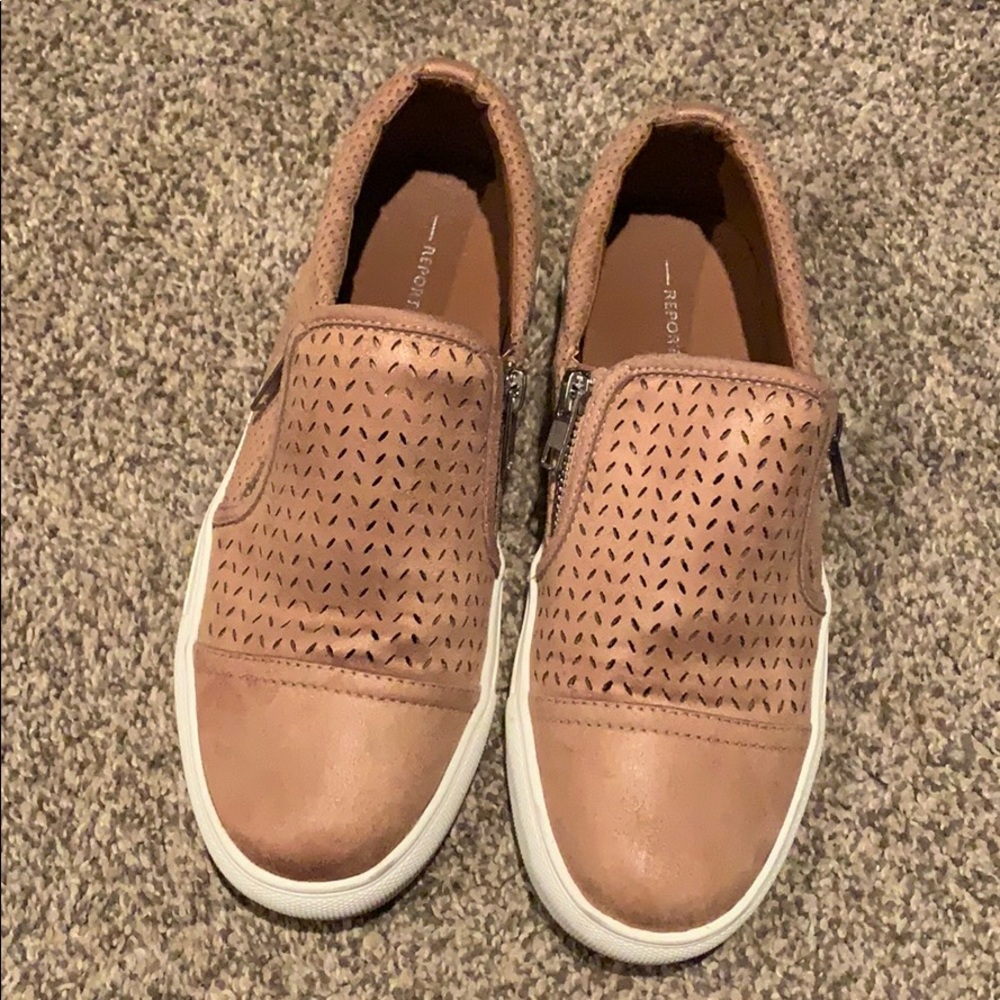 Report tan flats